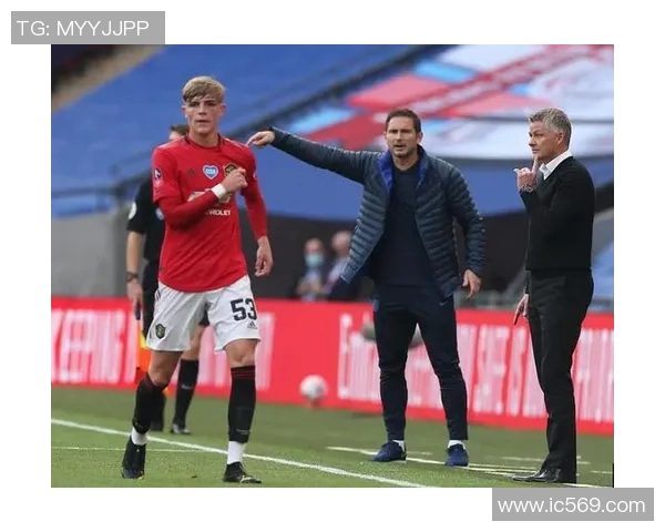 巴特质疑曼联未给基恩机会,球迷热议背后原因 巴特质疑曼联未给基恩机会,球迷热议背后原因